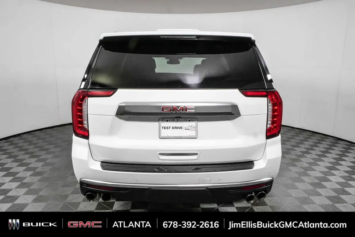 2023 GMC Yukon Denali thumbnail 26