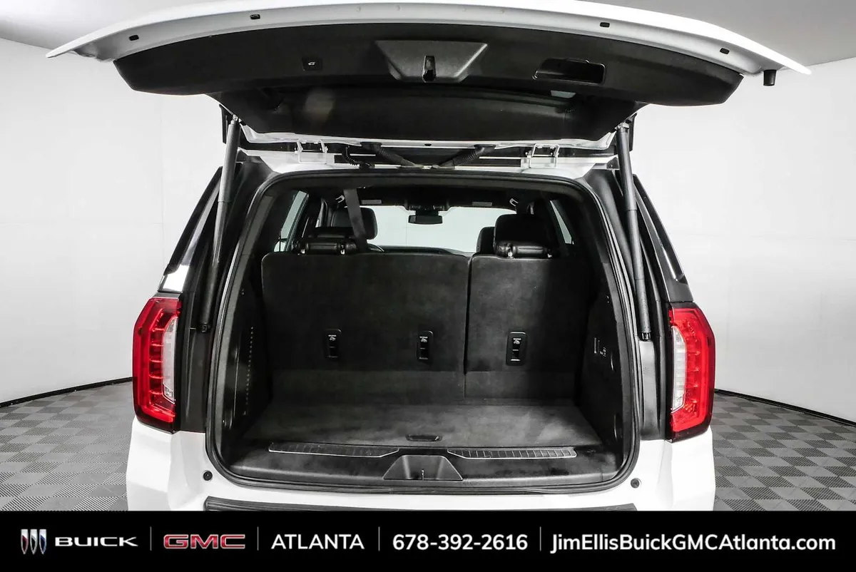 2023 GMC Yukon Denali thumbnail 29