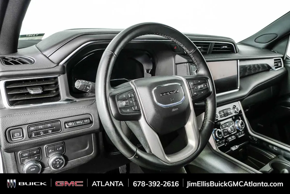 2023 GMC Yukon Denali thumbnail 4