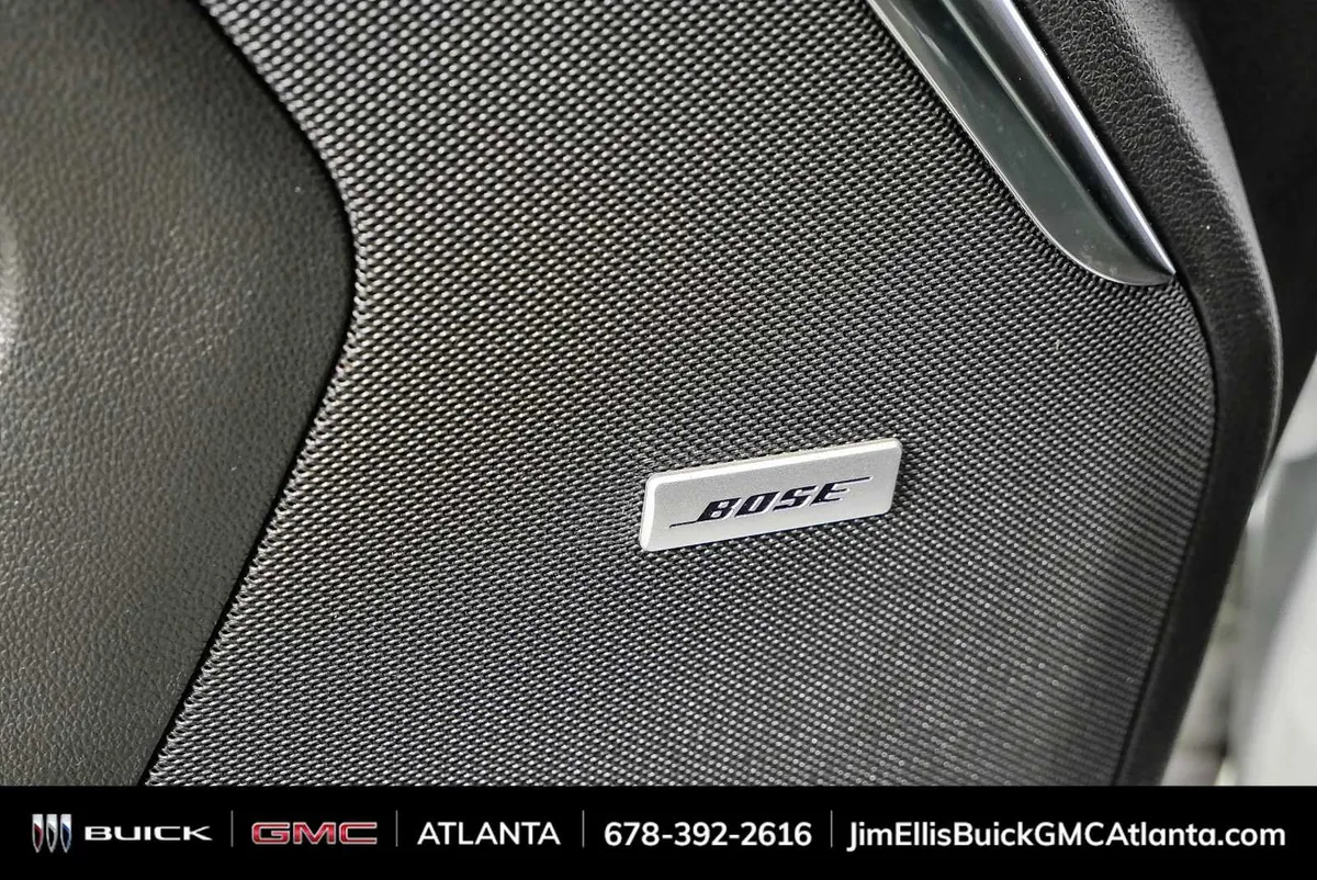 2023 GMC Yukon Denali thumbnail 7