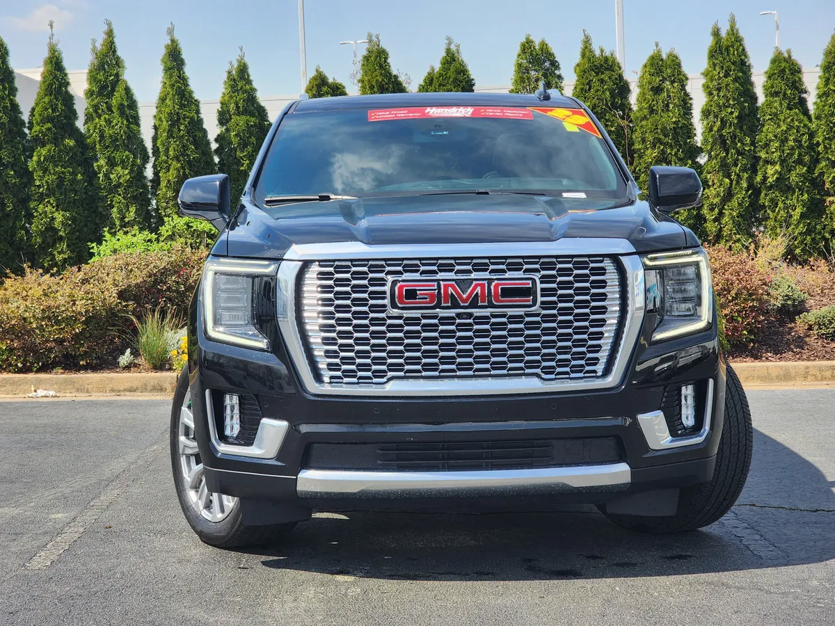 2023 GMC Yukon Denali thumbnail 4