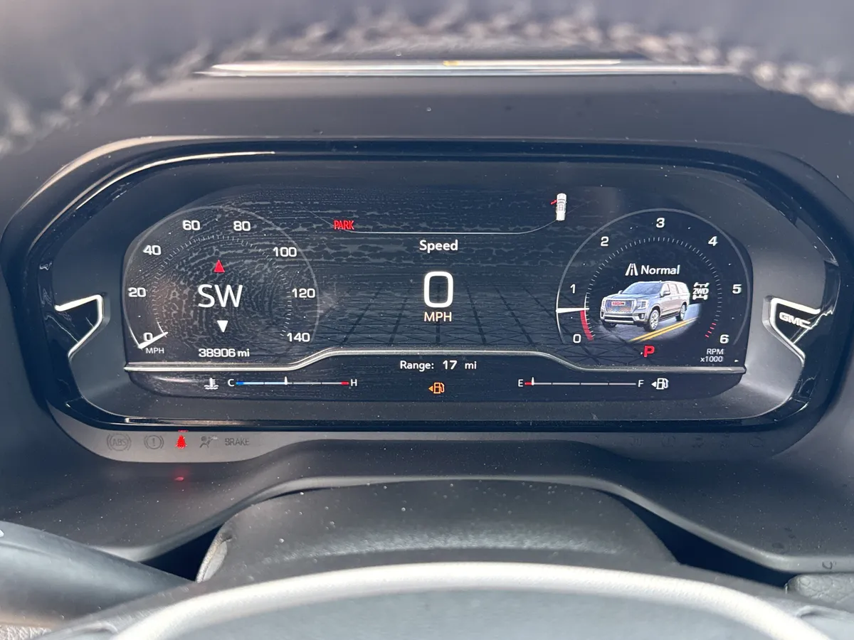 2023 GMC Yukon Denali thumbnail 20