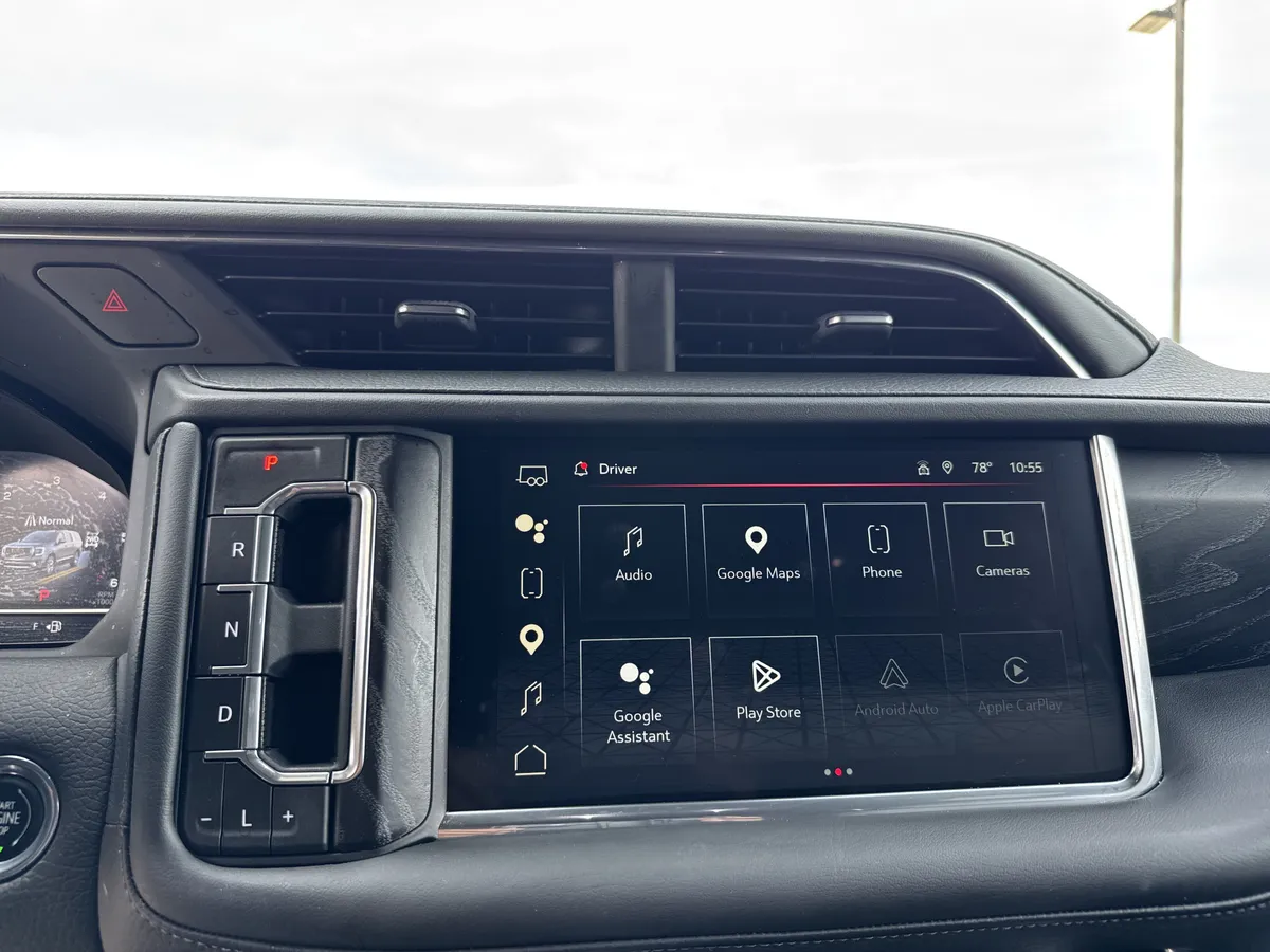 2023 GMC Yukon Denali thumbnail 22