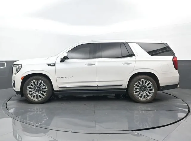 2023 GMC Yukon Denali Ultimate thumbnail 7