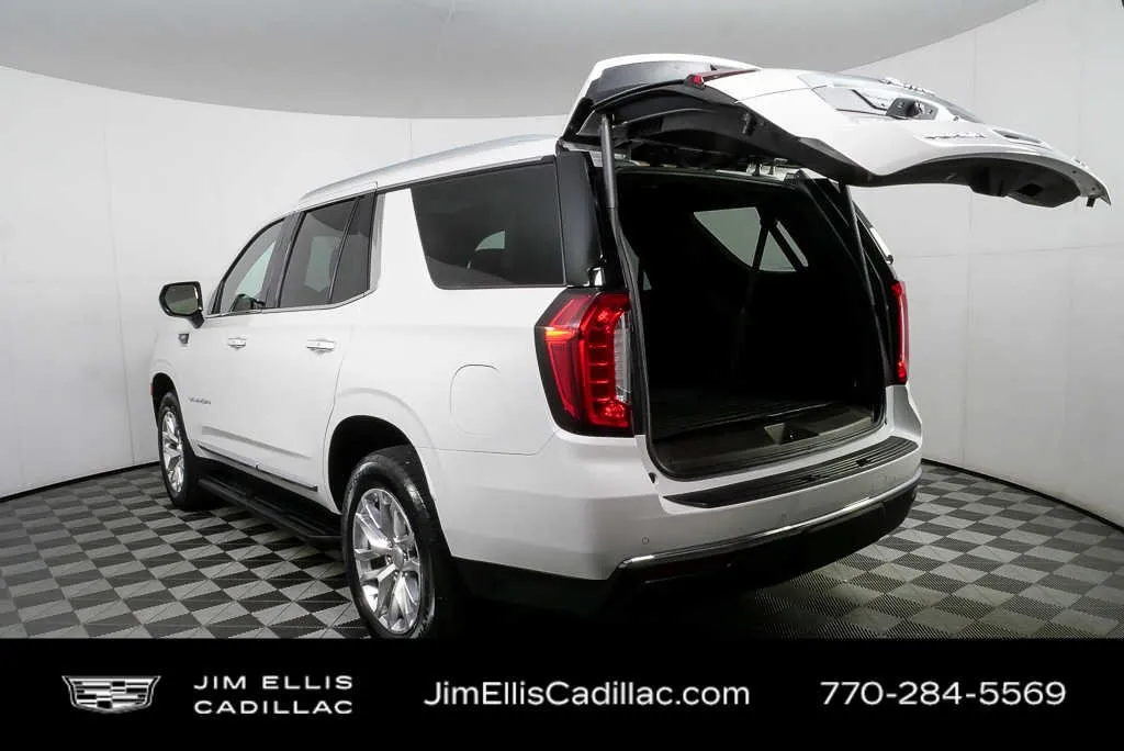 2023 GMC Yukon SLT thumbnail 32