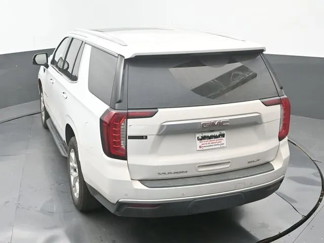 2023 GMC Yukon SLT thumbnail 15
