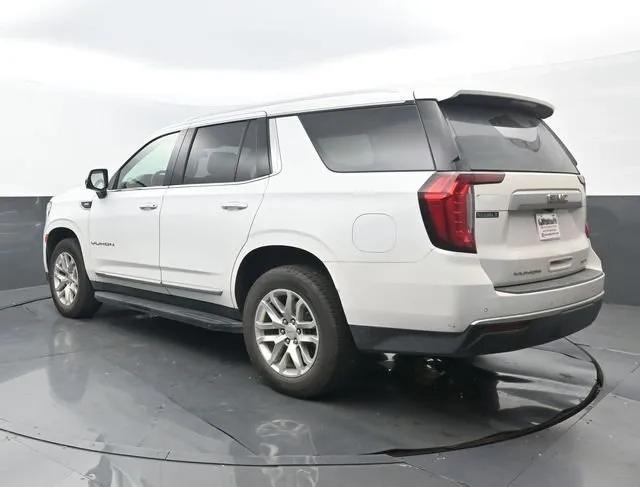 2023 GMC Yukon SLT thumbnail 3