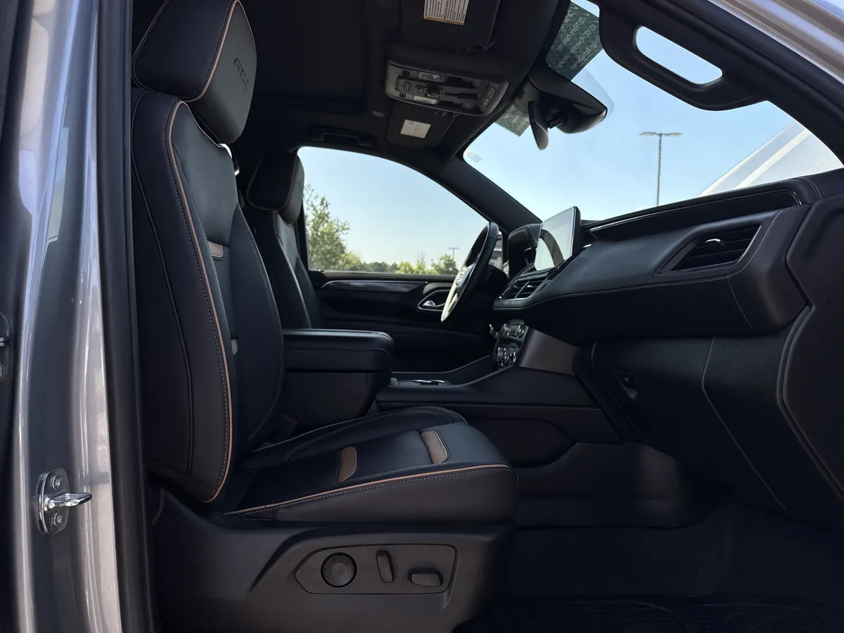 2023 GMC Yukon XL AT4 thumbnail 33