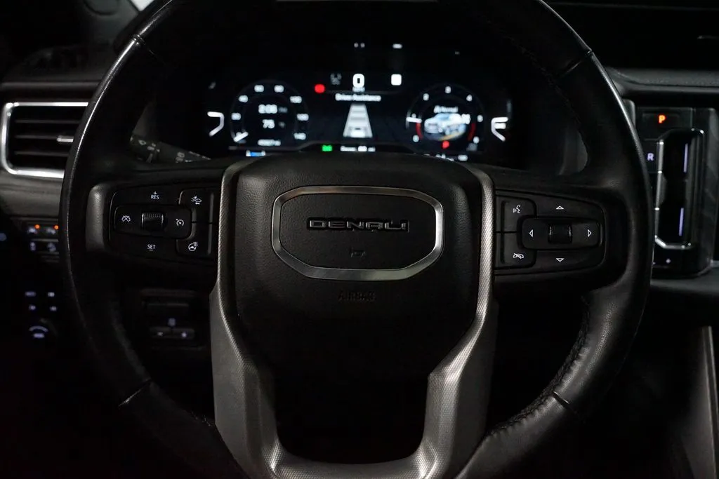 2023 GMC Yukon XL Denali thumbnail 12