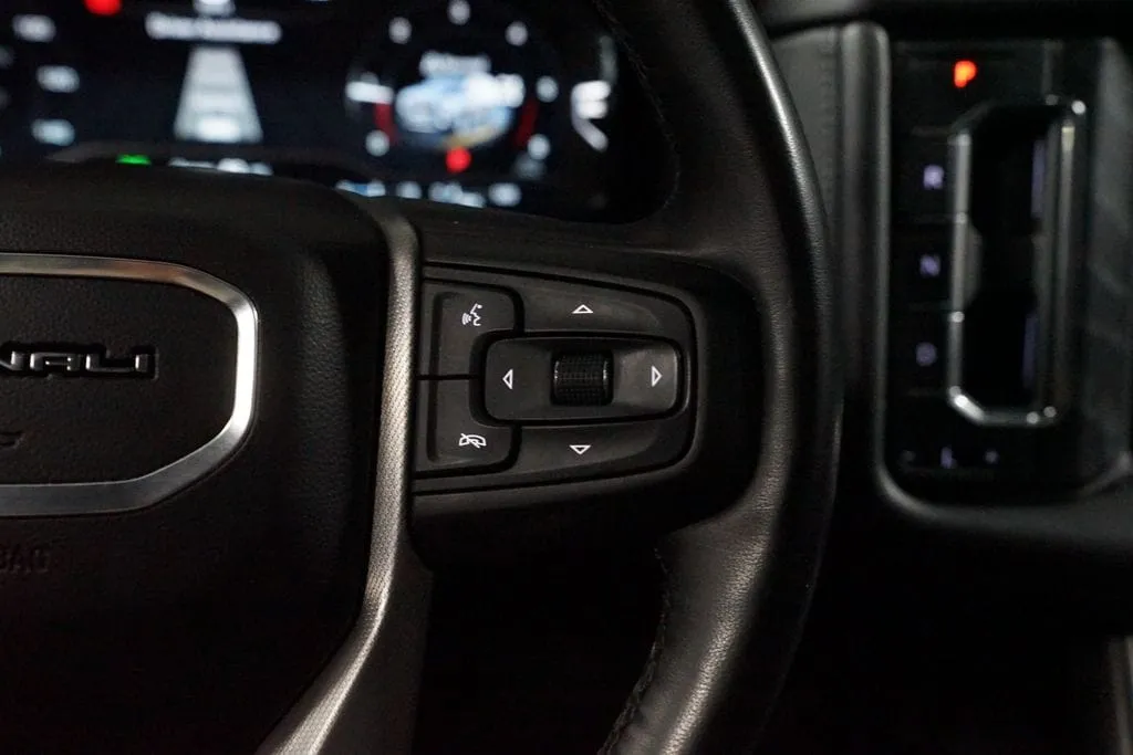 2023 GMC Yukon XL Denali thumbnail 13