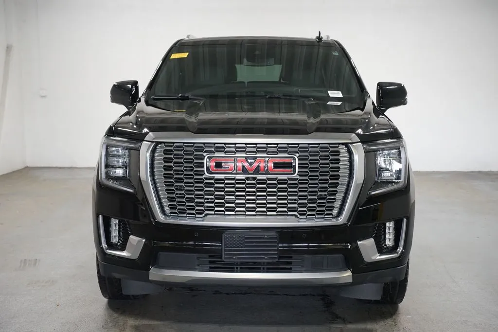 2023 GMC Yukon XL Denali thumbnail 2