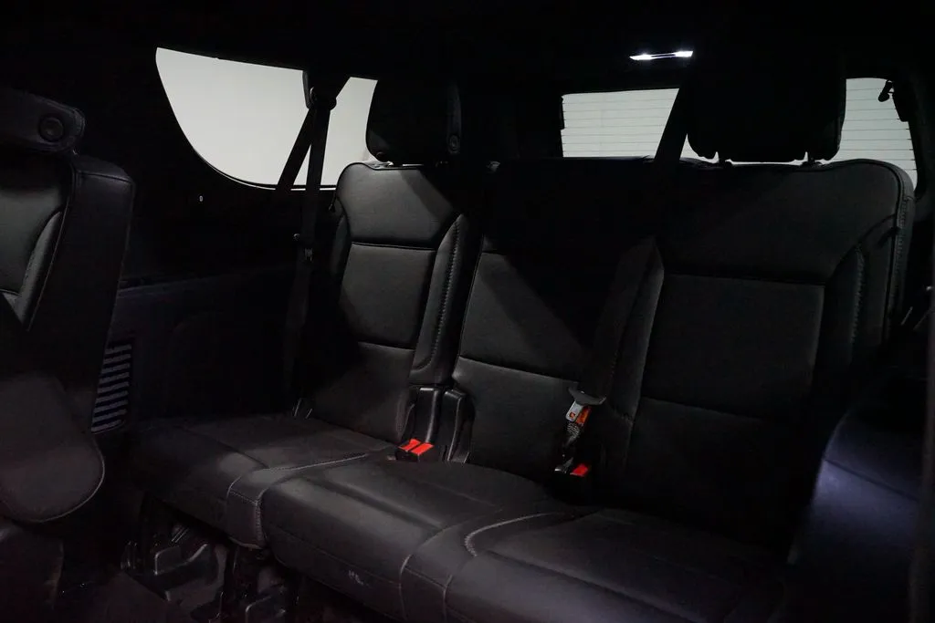 2023 GMC Yukon XL Denali thumbnail 29