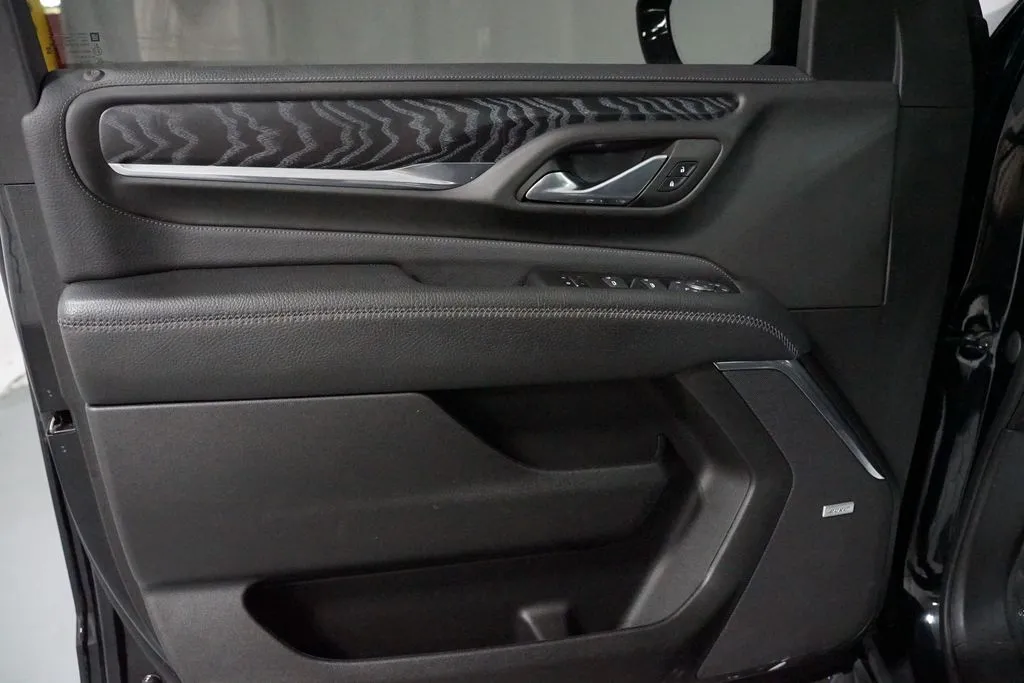 2023 GMC Yukon XL Denali thumbnail 30