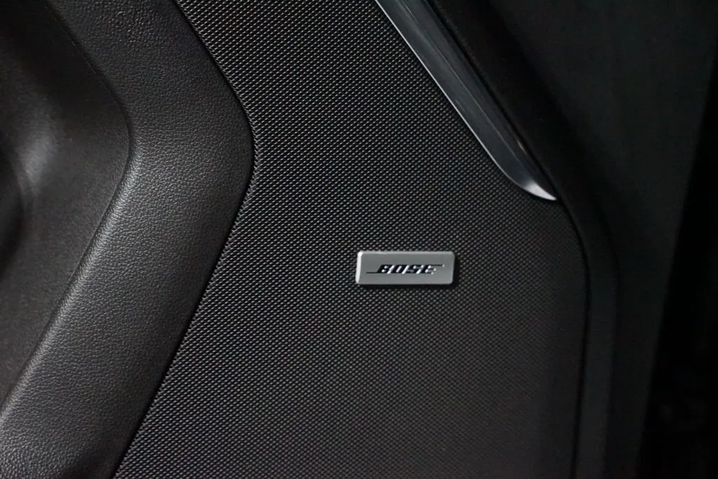 2023 GMC Yukon XL Denali thumbnail 33