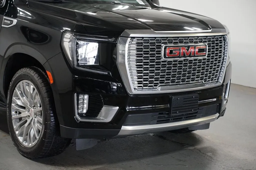 2023 GMC Yukon XL Denali thumbnail 4