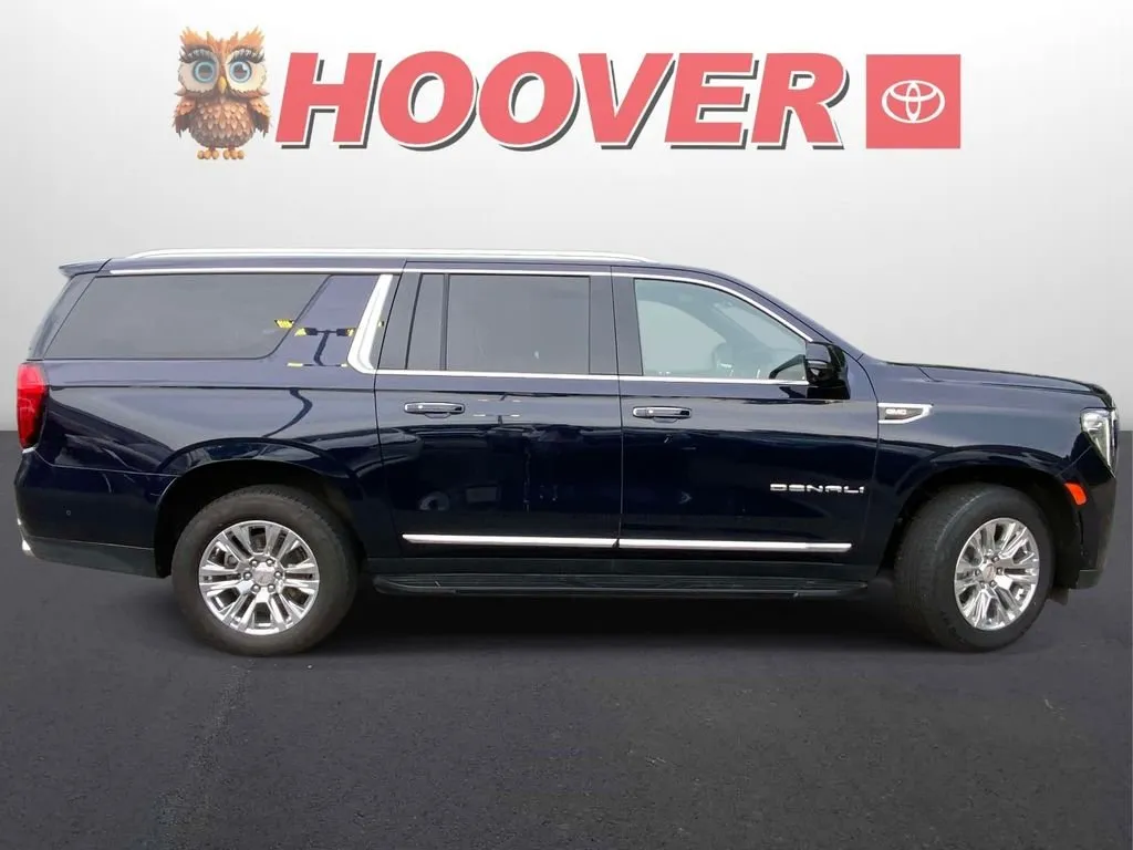 2023 GMC Yukon XL Denali thumbnail 2