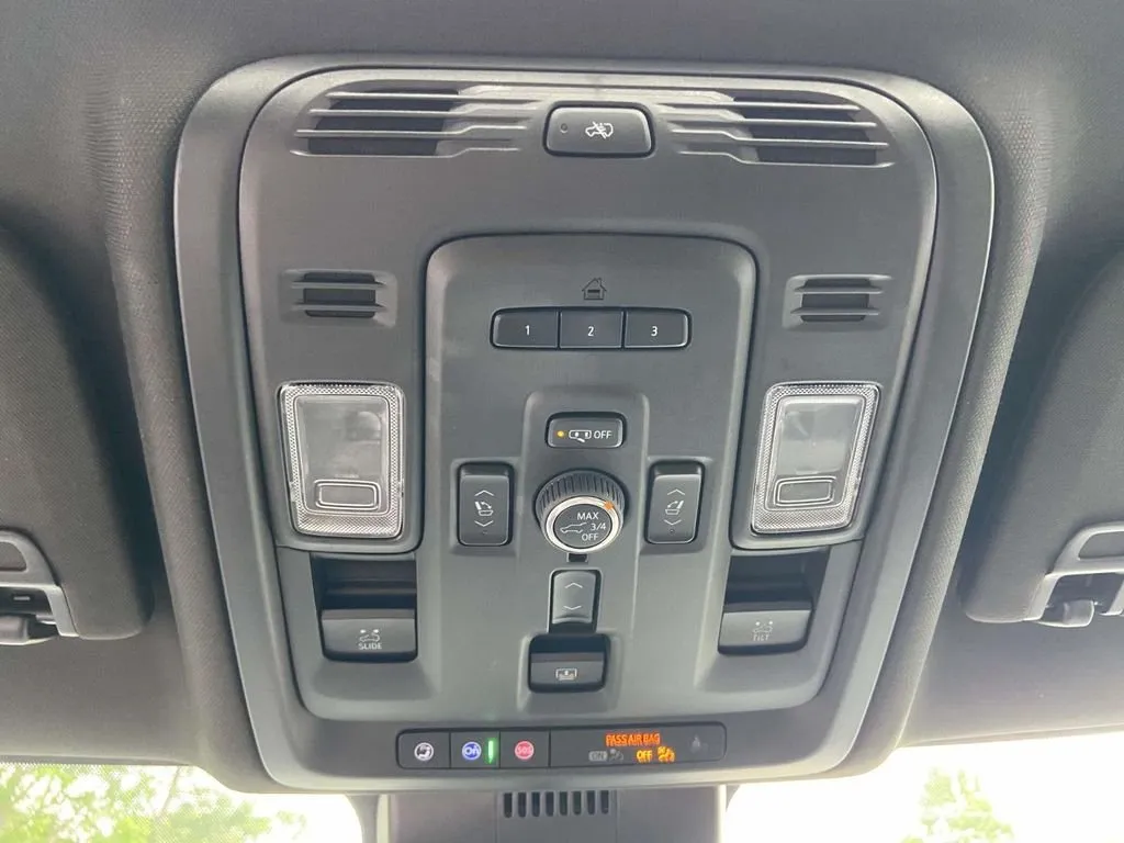 2023 GMC Yukon XL Denali thumbnail 26