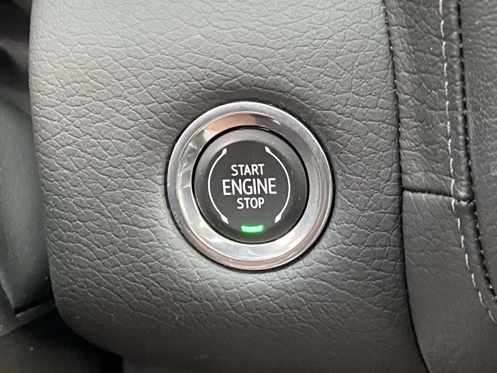 2023 GMC Yukon XL Denali thumbnail 31