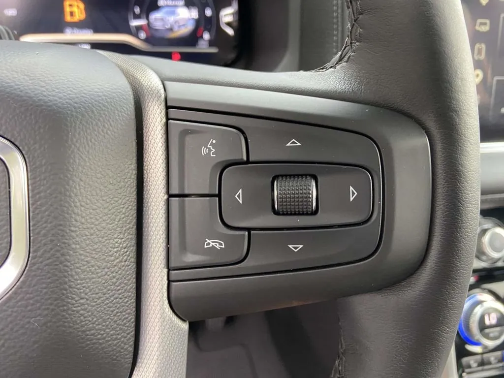 2023 GMC Yukon XL Denali thumbnail 35