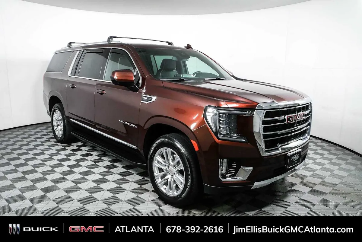 2023 GMC Yukon XL SLT thumbnail 2