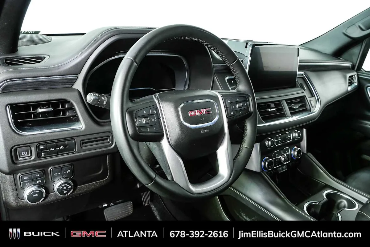 2023 GMC Yukon XL SLT thumbnail 7