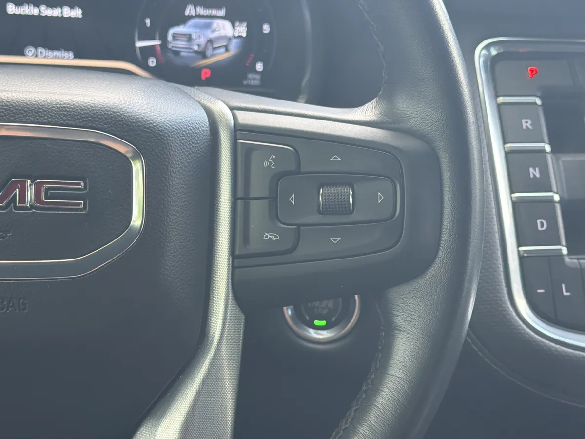 2023 GMC Yukon XL SLT thumbnail 18