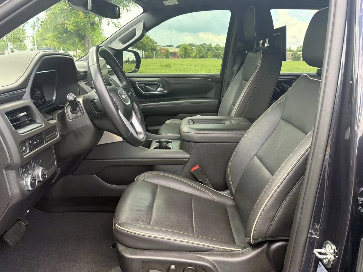 2023 GMC Yukon XL SLT thumbnail 23