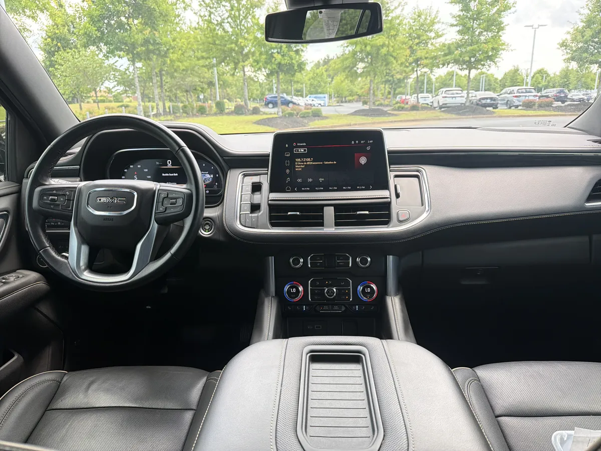 2023 GMC Yukon XL SLT thumbnail 28
