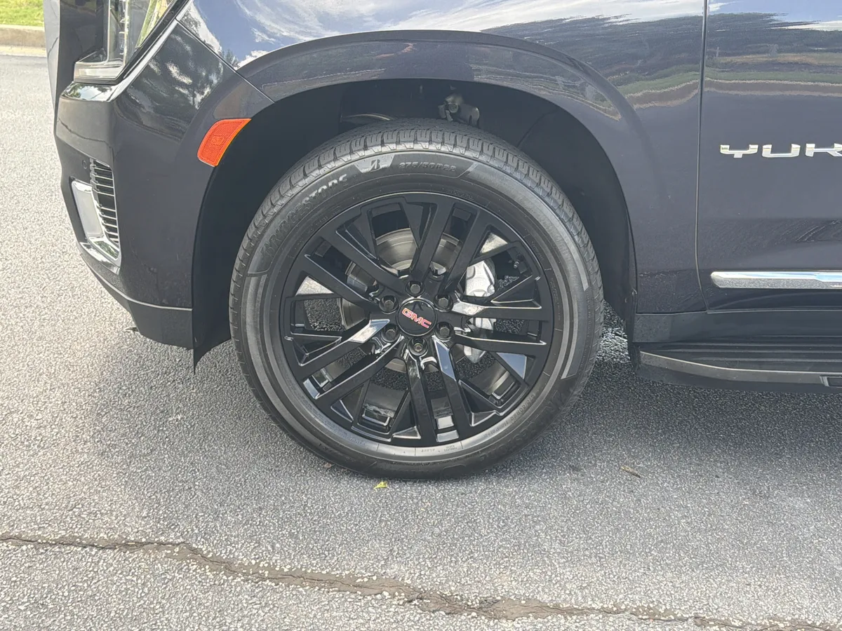 2023 GMC Yukon XL SLT thumbnail 31