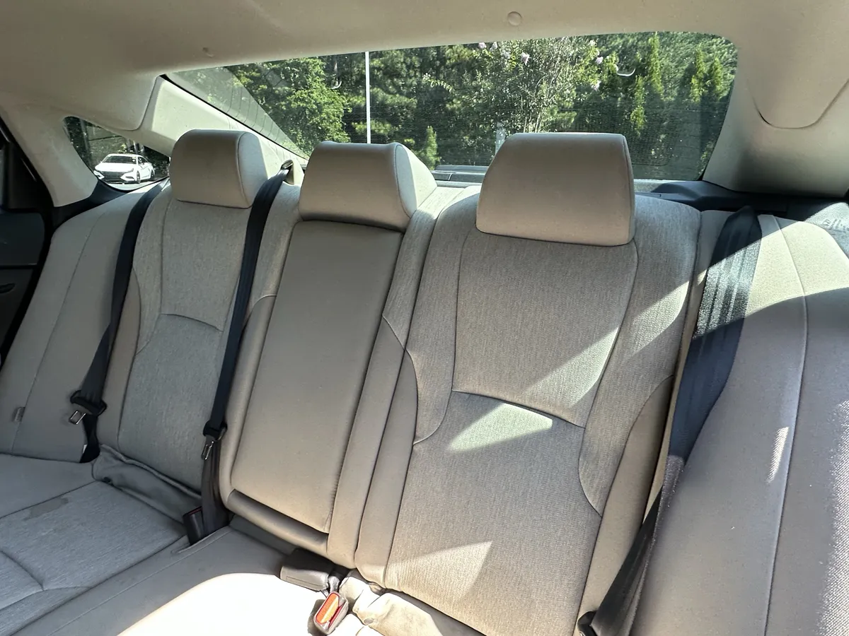 2023 Honda Accord EX CVT thumbnail 9