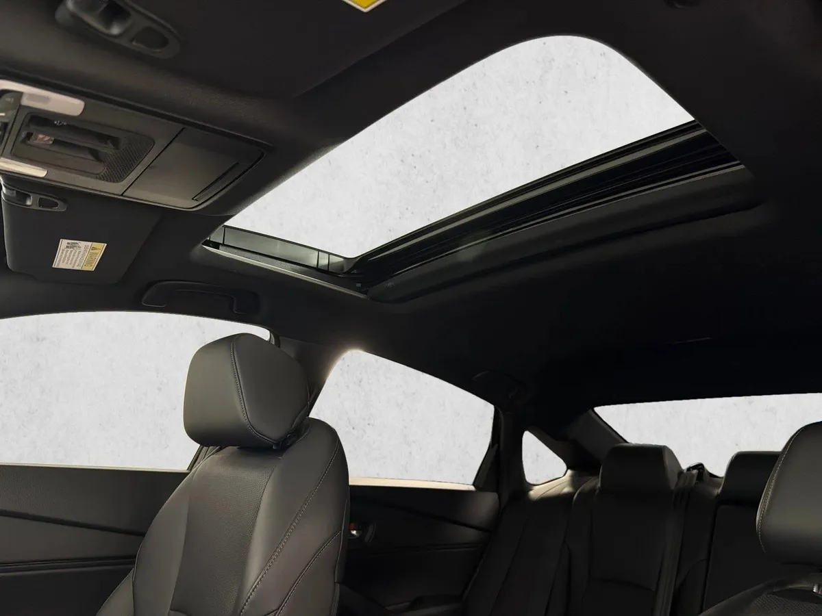 2023 Honda Accord Hybrid Sport-L thumbnail 2