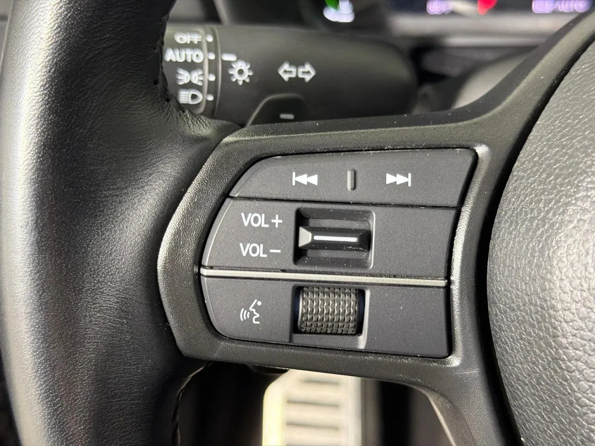 2023 Honda Accord Hybrid Sport-L thumbnail 25