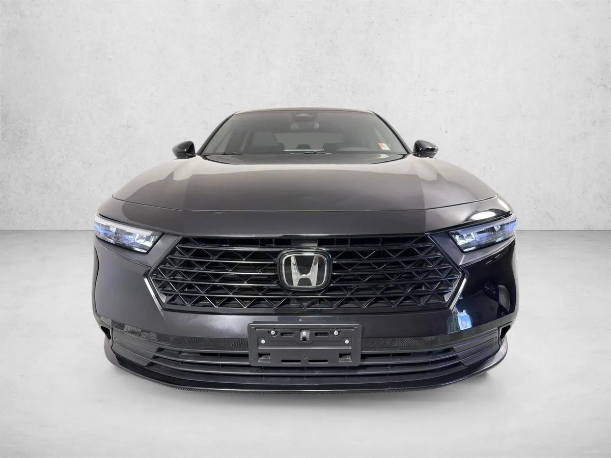 2023 Honda Accord Hybrid Sport-L thumbnail 9