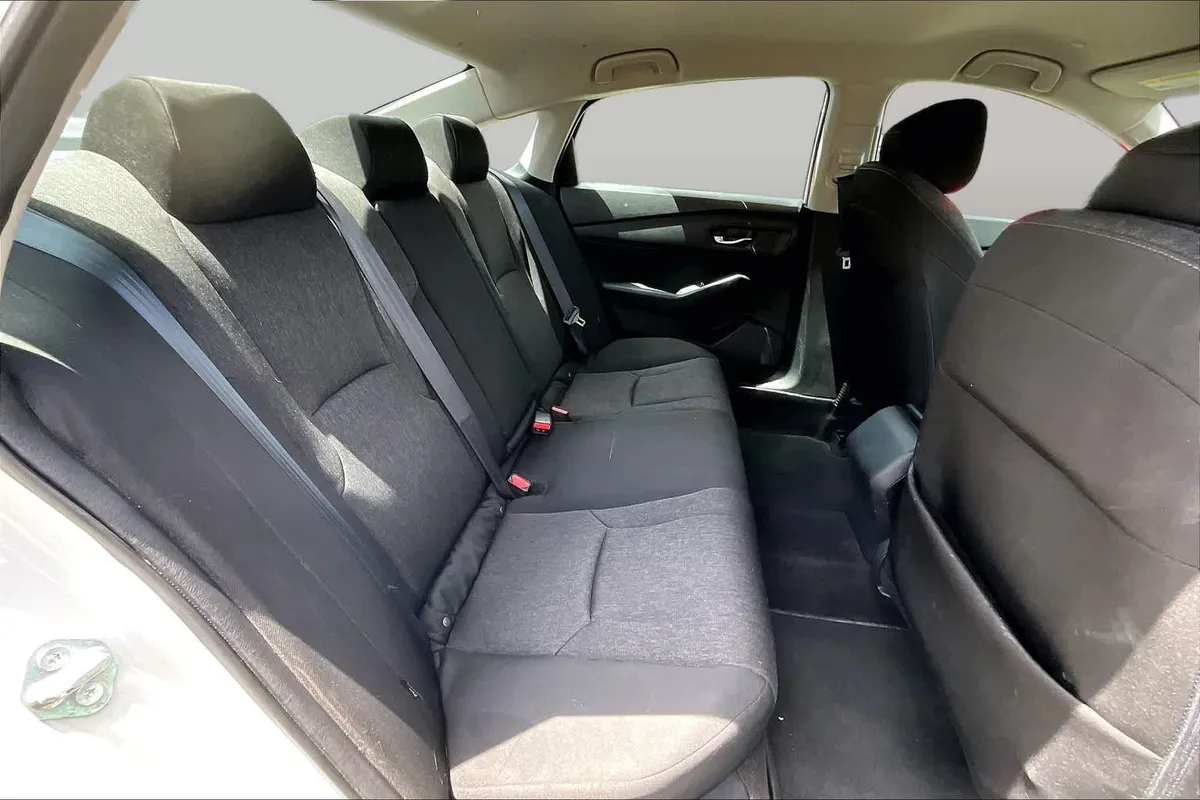 2023 Honda Accord LX thumbnail 19