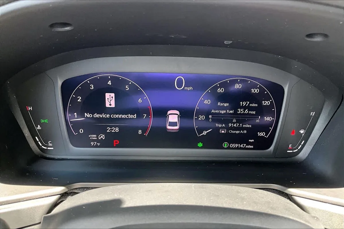 2023 Honda Accord LX thumbnail 23