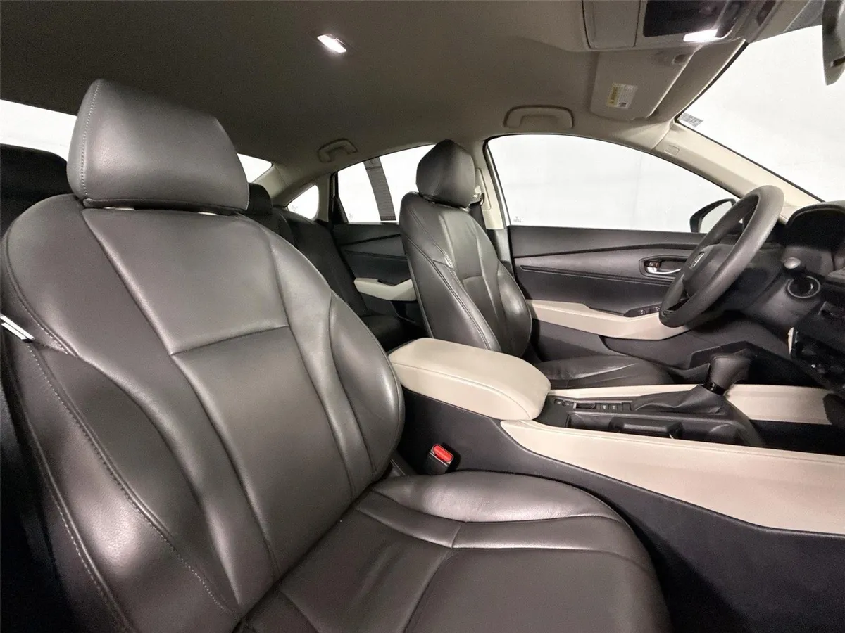 2023 Honda Accord Sedan LX thumbnail 37
