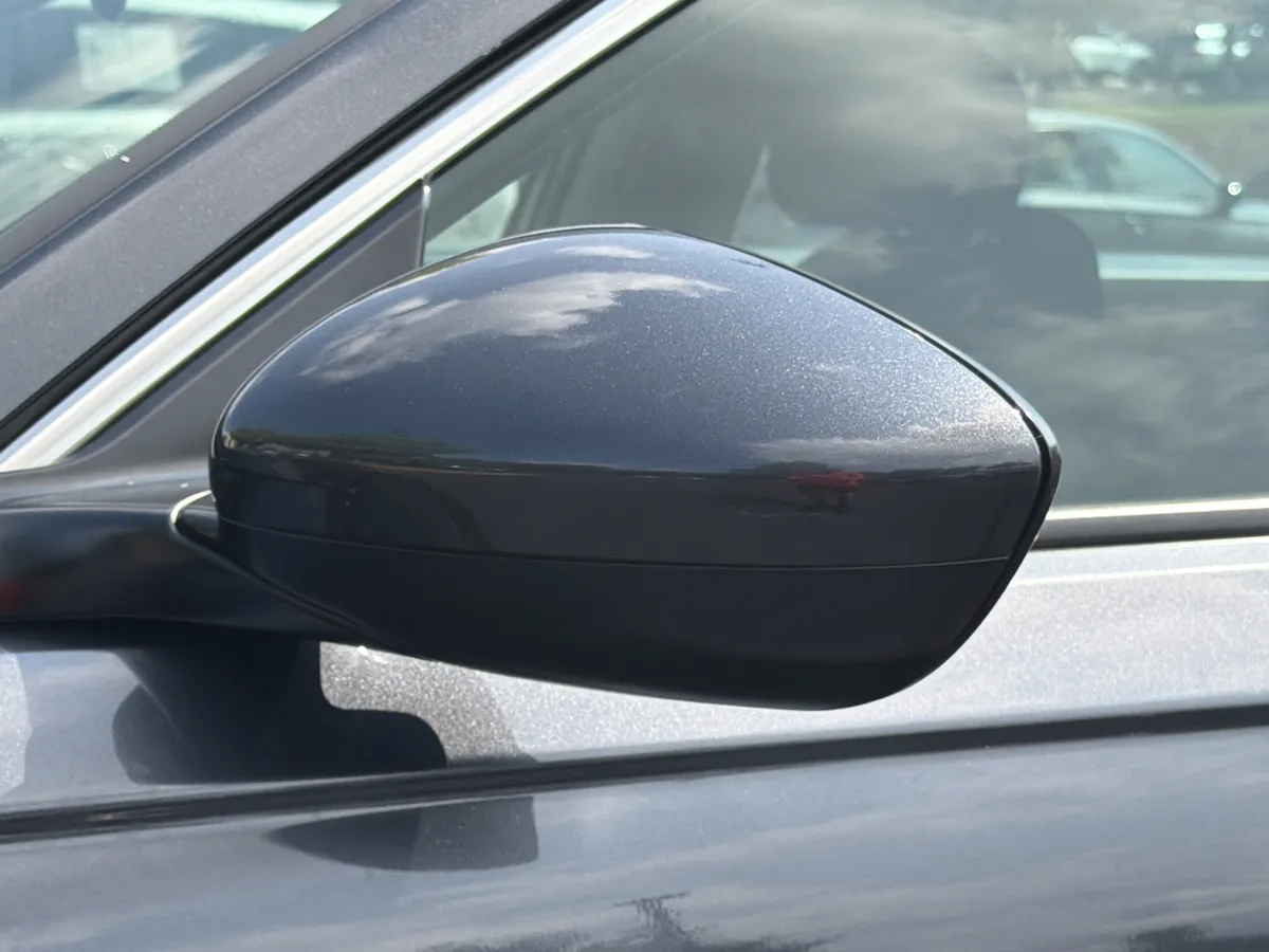 2023 Honda Accord Sedan LX thumbnail 25
