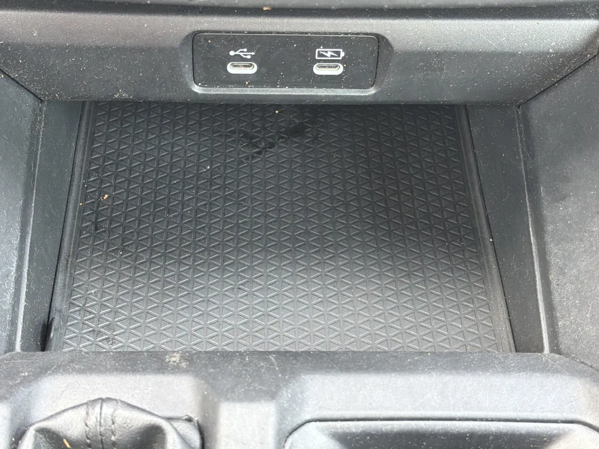 2023 Honda Accord Sedan LX thumbnail 5