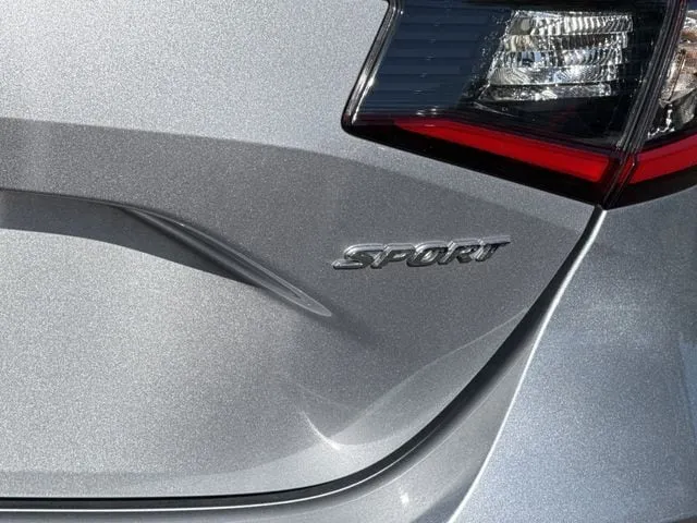 2023 Honda Civic Sport thumbnail 9