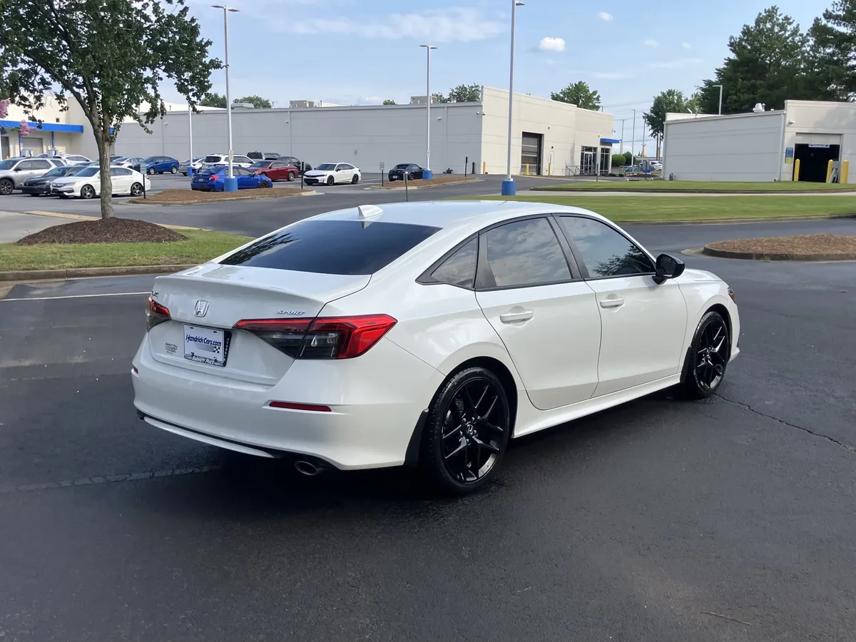 2023 Honda Civic Sport CVT thumbnail 10