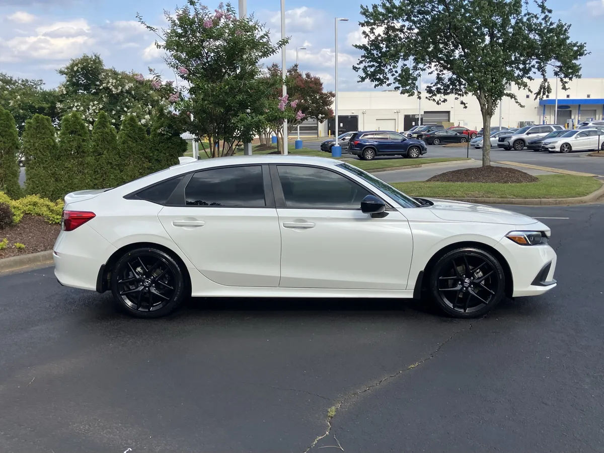 2023 Honda Civic Sport CVT thumbnail 11