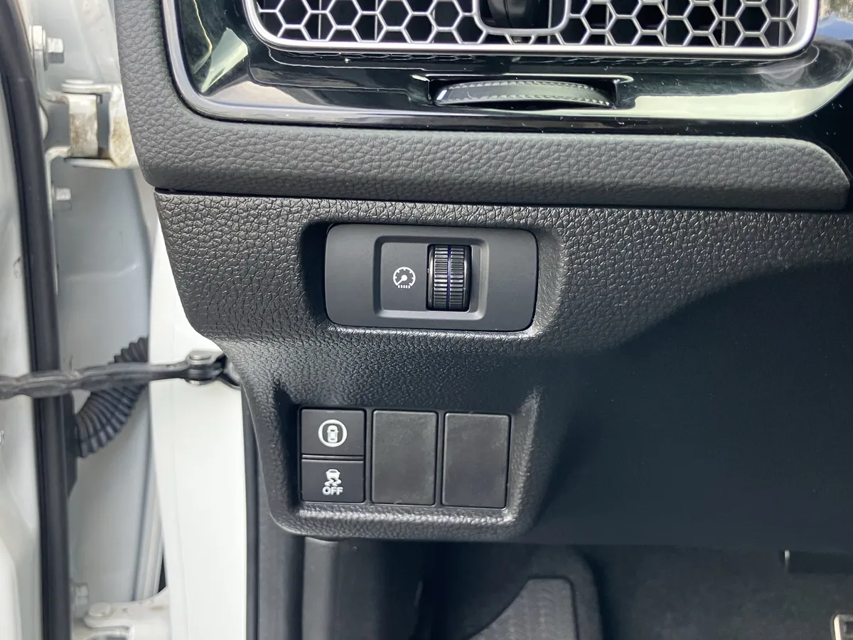 2023 Honda Civic Sport CVT thumbnail 19