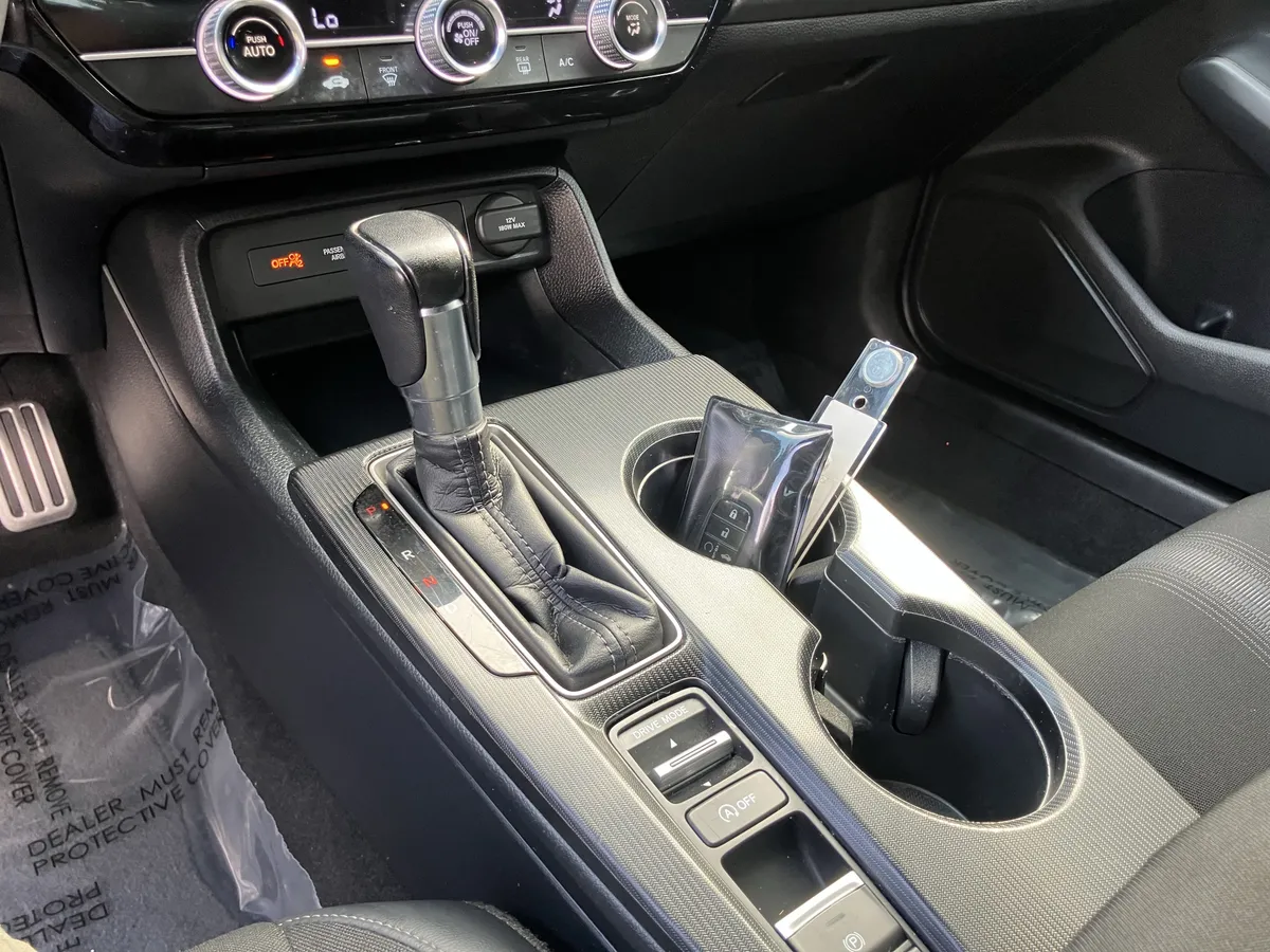 2023 Honda Civic Sport CVT thumbnail 28