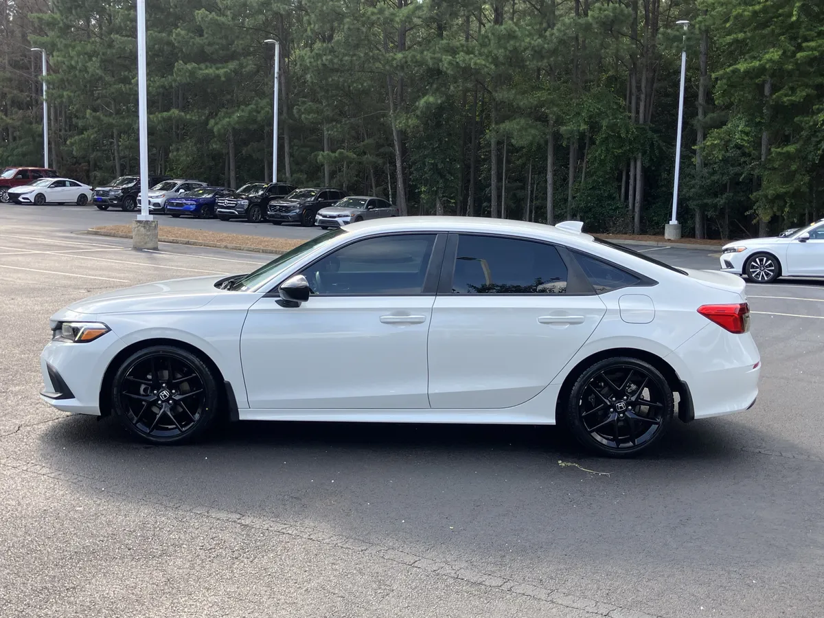 2023 Honda Civic Sport CVT thumbnail 7