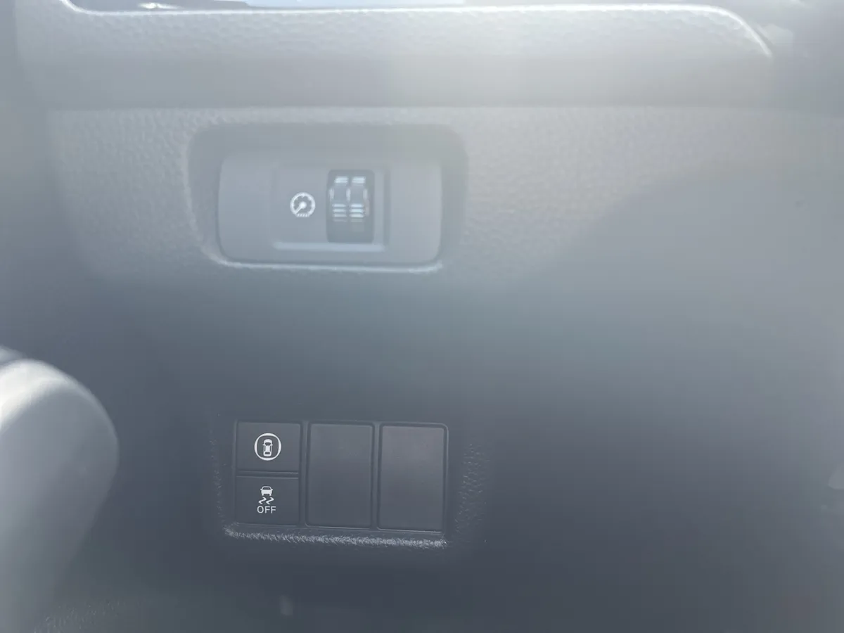 2023 Honda Civic Sport thumbnail 10