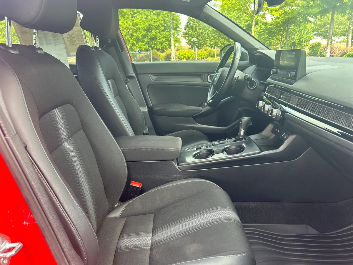 2023 Honda Civic Sport thumbnail 30