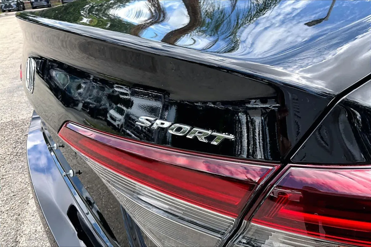 2023 Honda Civic Sport thumbnail 10