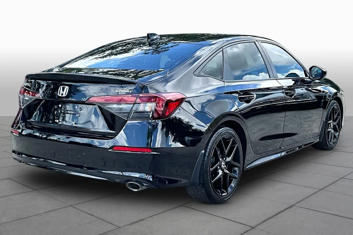 2023 Honda Civic Sport thumbnail 13
