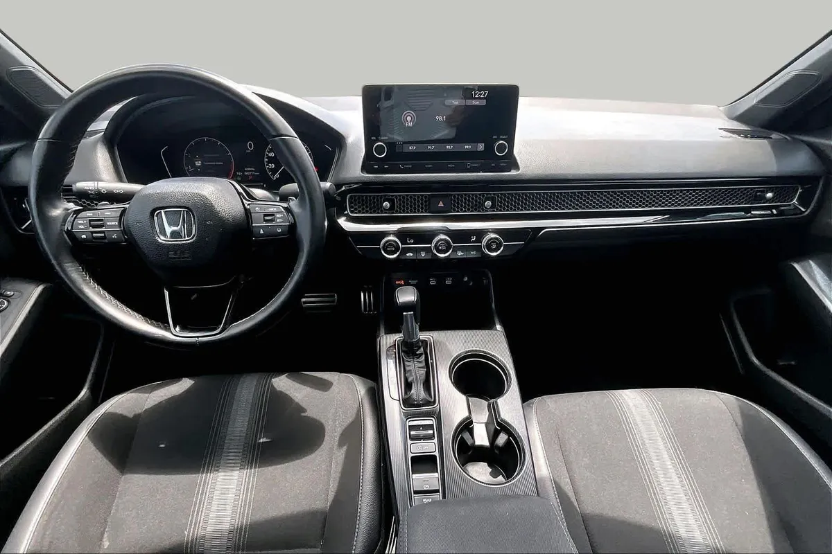 2023 Honda Civic Sport thumbnail 16