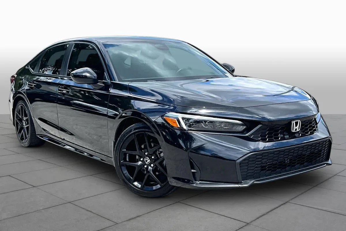 2023 Honda Civic Sport thumbnail 3
